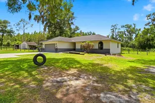 8636 Oakwood Dr, Lakeland, FL 33810 - Photo 3