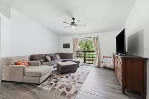 8636 Oakwood Dr, Lakeland, FL 33810 - Photo 11