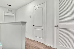 5314 Companion Ln, Tampa, FL 33619 - Photo 17