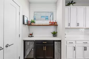 2522 12th Ter N, Saint Petersburg, FL 33713 - Photo 13