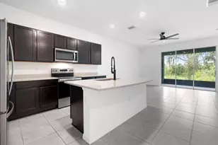 5052 Captain Davis Dr, Wimauma, FL 33598 - Photo 23