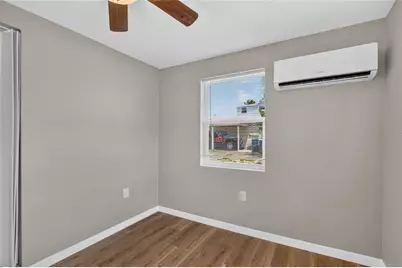18015 1st Street E, Redington Shores, FL 33708 - Photo 15