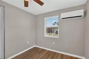 18015 1st St E, Redington Shores, FL 33708 - Photo 15