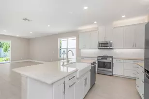 2676 Leafwing Ct, Palm Harbor, FL 34683 - Photo 5