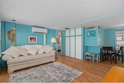 4851 W Gandy Boulevard #B9L36, Tampa, FL 33611 - Photo 5