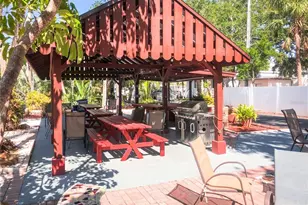 4851 W Gandy Blvd, Tampa, FL 33611 - Photo 39