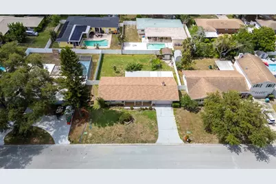 1831 Oak Lake Drive, Clearwater, FL 33764 - Photo 43
