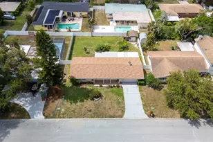 1831 Oak Lake Dr, Clearwater, FL 33764 - Photo 43