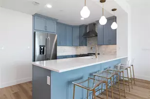 450 Knights Run Ave, Tampa, FL 33602 - Photo 17