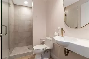 450 Knights Run Ave, Tampa, FL 33602 - Photo 15
