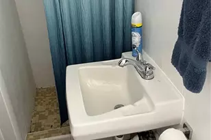 528 E Lake Dr, Largo, FL 33771 - Photo 13
