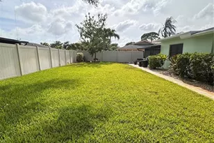 9470 Joel Dr, Seminole, FL 33777 - Photo 33