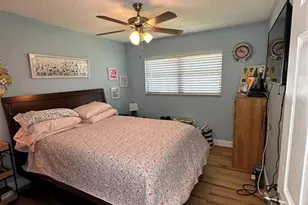 9470 Joel Dr, Seminole, FL 33777 - Photo 13