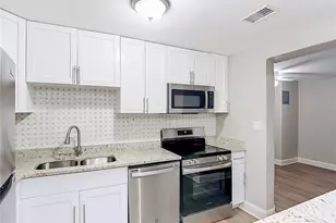 14402 13th St, Dade City, FL 33523 - Photo 17