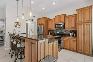 2521 Gulf Breeze Cir, Palm Harbor, FL 34683 - Photo 11