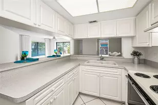 2205 Lennox Rd E, Palm Harbor, FL 34683 - Photo 15