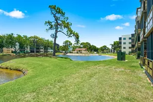 6070 80th St N, Saint Petersburg, FL 33709 - Photo 33