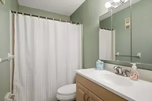 6070 80th St N, Saint Petersburg, FL 33709 - Photo 29