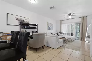 30029 Granda Hills Ct, Wesley Chapel, FL 33543 - Photo 5