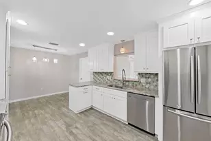 917 E Valencia St, Lakeland, FL 33805 - Photo 11