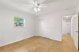 1431 57th St S, Gulfport, FL 33707 - Photo 15