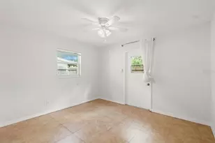1431 57th St S, Gulfport, FL 33707 - Photo 17