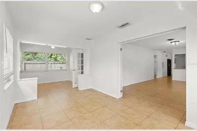 1431 57th Street S, Gulfport, FL 33707 - Photo 13