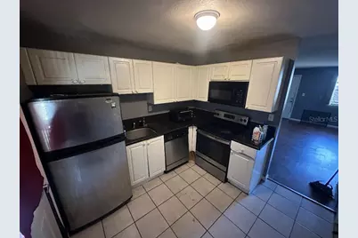 12406 Hibiscus Oak Place #202, Tampa, FL 33612 - Photo 9
