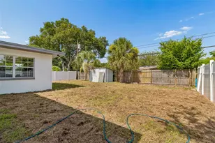 2171 Pocahontas Dr, Largo, FL 33774 - Photo 19