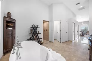9801 Compass Point Way, Tampa, FL 33615 - Photo 61