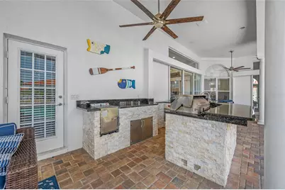 9801 Compass Point Way, Tampa, FL 33615 - Photo 11