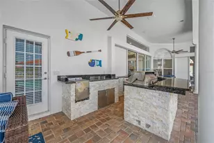 9801 Compass Point Way, Tampa, FL 33615 - Photo 11