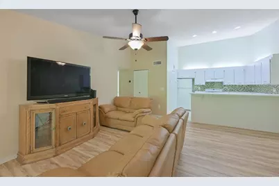3301 Crystal Court E #O, Palm Harbor, FL 34685 - Photo 5