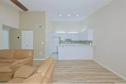3301 Crystal Court E #O, Palm Harbor, FL 34685 - Photo 7