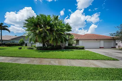 107 Woodcreek Drive S, Safety Harbor, FL 34695 - Photo 1