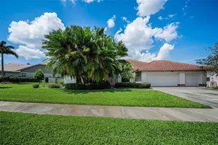 107 Woodcreek Dr S, Safety Harbor, FL 34695 - Photo 1