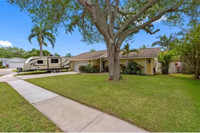 13440 Rustic Pines Boulevard S, Seminole, FL 33776 - Photo 3
