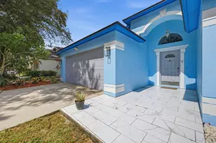 10201 Allenwood Dr, Riverview, FL 33569 - Photo 3