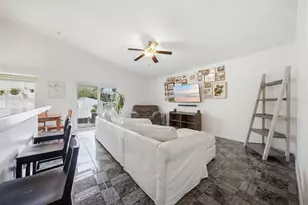 10201 Allenwood Dr, Riverview, FL 33569 - Photo 7