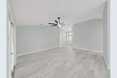 1025 Lake Avoca Place, Tarpon Springs, FL 34689 - Photo 25