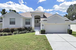 1025 Lake Avoca Pl, Tarpon Springs, FL 34689 - Photo 1