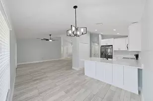 1025 Lake Avoca Pl, Tarpon Springs, FL 34689 - Photo 19