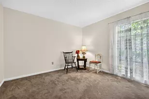 910 Hillside Dr, Lutz, FL 33549 - Photo 15