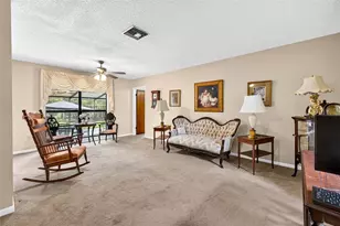 910 Hillside Dr, Lutz, FL 33549 - Photo 9