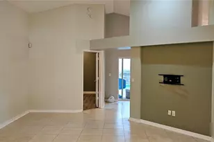 3186 Bentley Dr, Palm Harbor, FL 34684 - Photo 3