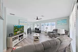 1004 Peninsula Ave, Tarpon Springs, FL 34689 - Photo 17