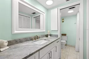 7100 Sunshine Skyway Ln S, Saint Petersburg, FL 33711 - Photo 19