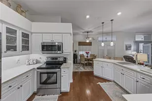 12215 Woodlands Cir, Dade City, FL 33525 - Photo 19