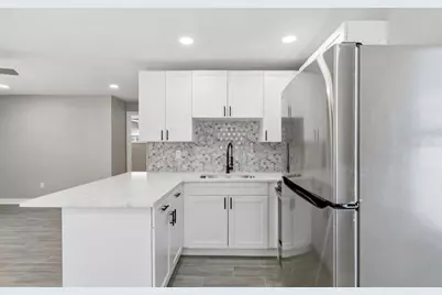 14906 N Bayshore Drive, Madeira Beach, FL 33708 - Photo 9