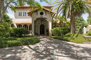 4803 W Woodmere Rd, Tampa, FL 33609 - Photo 1